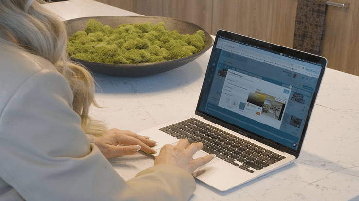 multifamily marketer using customization tools in realync software