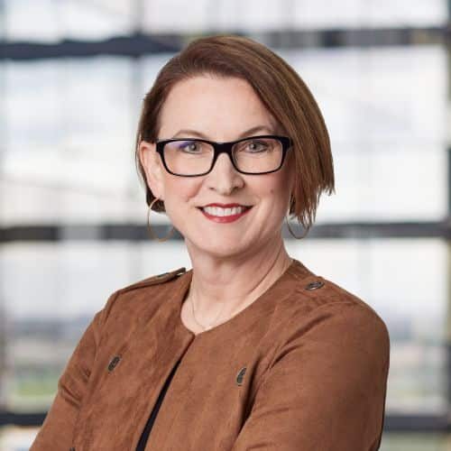 headshot of kelly agent, senior vice president of property management at griffin partners