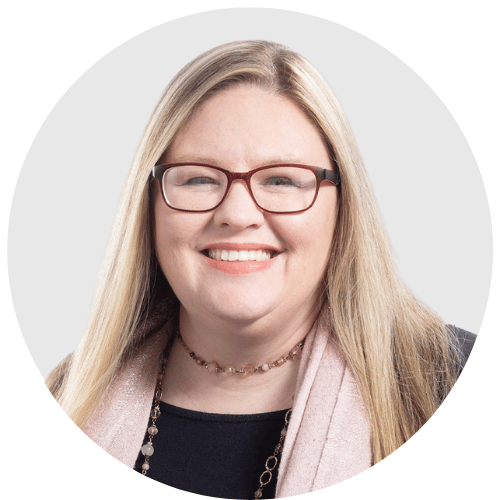 amy fernandez, training and development manager at phillips management group headshot